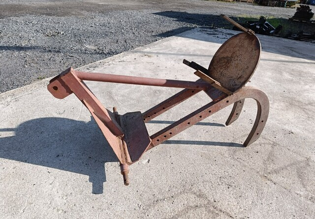 Kantokoukku - kivikoukku - Stroj na obrábanie pôdy: obrázok 1 Kantokoukku - kivikoukku - Stroj na obrábanie pôdy: obrázok 1