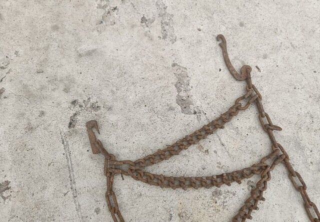 Kuorma-auton piikkiketjupari P250cm, L45cm - Diely pásového podvozku pre Nákladné auto: obrázok 4 Kuorma-auton piikkiketjupari P250cm, L45cm - Diely pásového podvozku pre Nákladné auto: obrázok 4