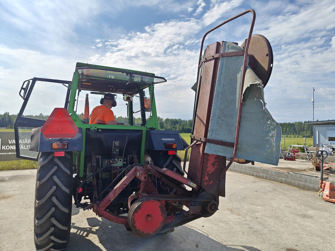 Luoko 165cm lieriöniittokone - hydraulinen - Kosačka: obrázok 3 Luoko 165cm lieriöniittokone - hydraulinen - Kosačka: obrázok 3