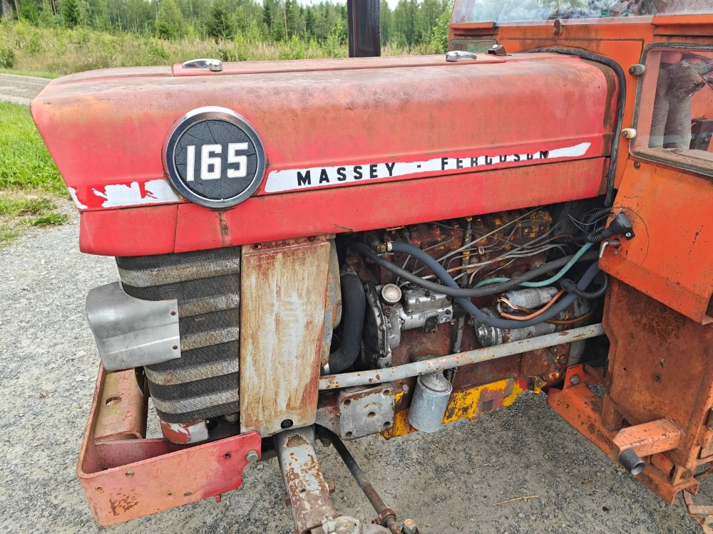MASSEY FERGUSON 165S traktori, katso video! - Traktor: obrázok 5 MASSEY FERGUSON 165S traktori, katso video! - Traktor: obrázok 5