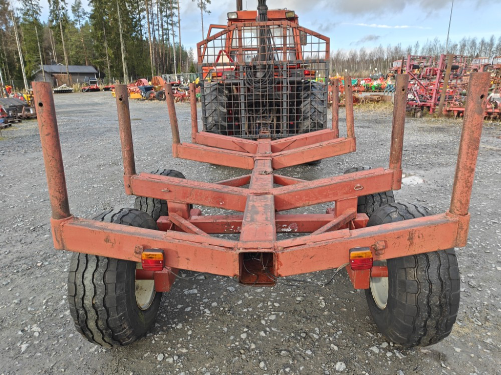 Rysky Metsävaunu telillä - Vyvážací príves: obrázok 3 Rysky Metsävaunu telillä - Vyvážací príves: obrázok 3