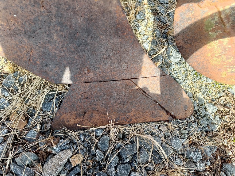 Pluh Sarka-aura Fiskars 3-siipinen Automaattilaukaisu, kiekkoleikkurit: obrázok 30 Pluh Sarka-aura Fiskars 3-siipinen Automaattilaukaisu, kiekkoleikkurit: obrázok 30