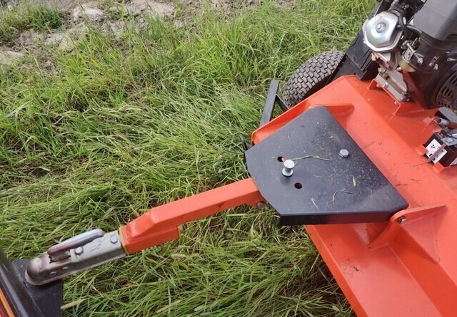 Tarmo ATV120 kesantomurskain - VIDEO - Kladivkový mulčovač: obrázok 3 Tarmo ATV120 kesantomurskain - VIDEO - Kladivkový mulčovač: obrázok 3