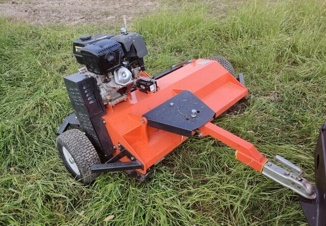 Tarmo ATV120 kesantomurskain - VIDEO - Kladivkový mulčovač: obrázok 2 Tarmo ATV120 kesantomurskain - VIDEO - Kladivkový mulčovač: obrázok 2