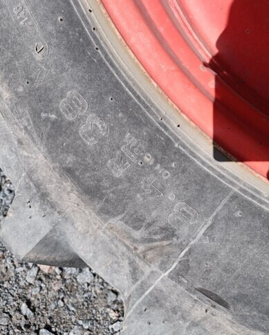 Kompletné koleso pre Poľnohospodárske stroje Taurus Paripyörät 18.4R38 todella hyväkuntoiset Fendt Farmer 312LSA sopivat: obrázok 10