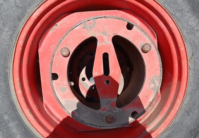 Kompletné koleso pre Poľnohospodárske stroje Taurus Paripyörät 18.4R38 todella hyväkuntoiset Fendt Farmer 312LSA sopivat: obrázok 8