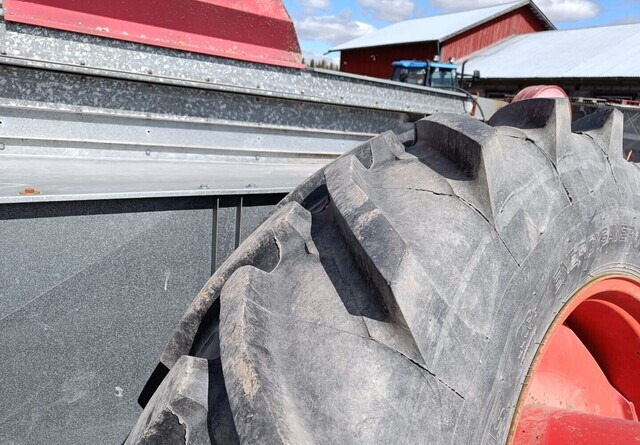 Kompletné koleso pre Poľnohospodárske stroje Taurus Paripyörät 18.4R38 todella hyväkuntoiset Fendt Farmer 312LSA sopivat: obrázok 11