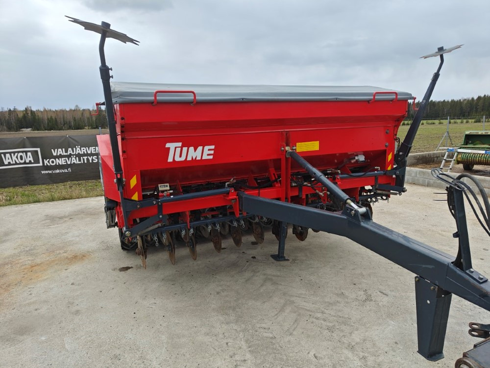 Tume HKL 3000 JC Pro Täyskiekkokone - Modulárny sejací stroj: obrázok 2 Tume HKL 3000 JC Pro Täyskiekkokone - Modulárny sejací stroj: obrázok 2