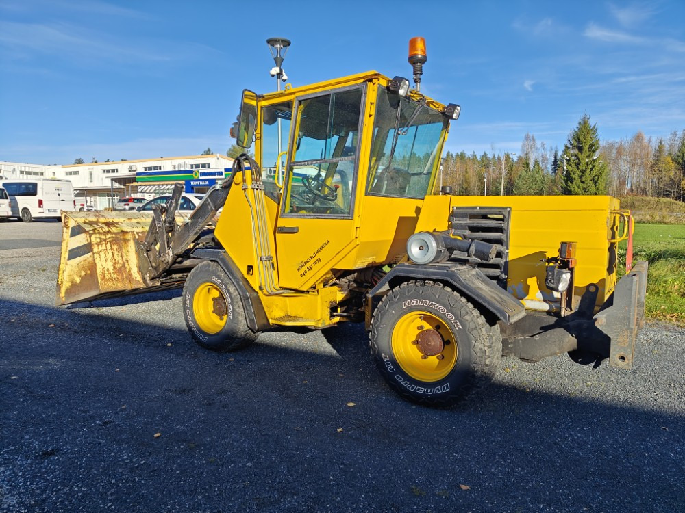 Wille 445 - Komunálny traktor: obrázok 2 Wille 445 - Komunálny traktor: obrázok 2