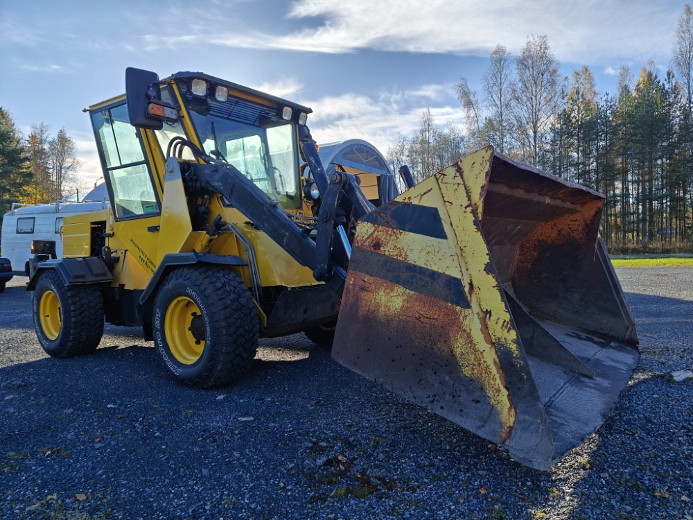 Wille 445 - Komunálny traktor: obrázok 5 Wille 445 - Komunálny traktor: obrázok 5