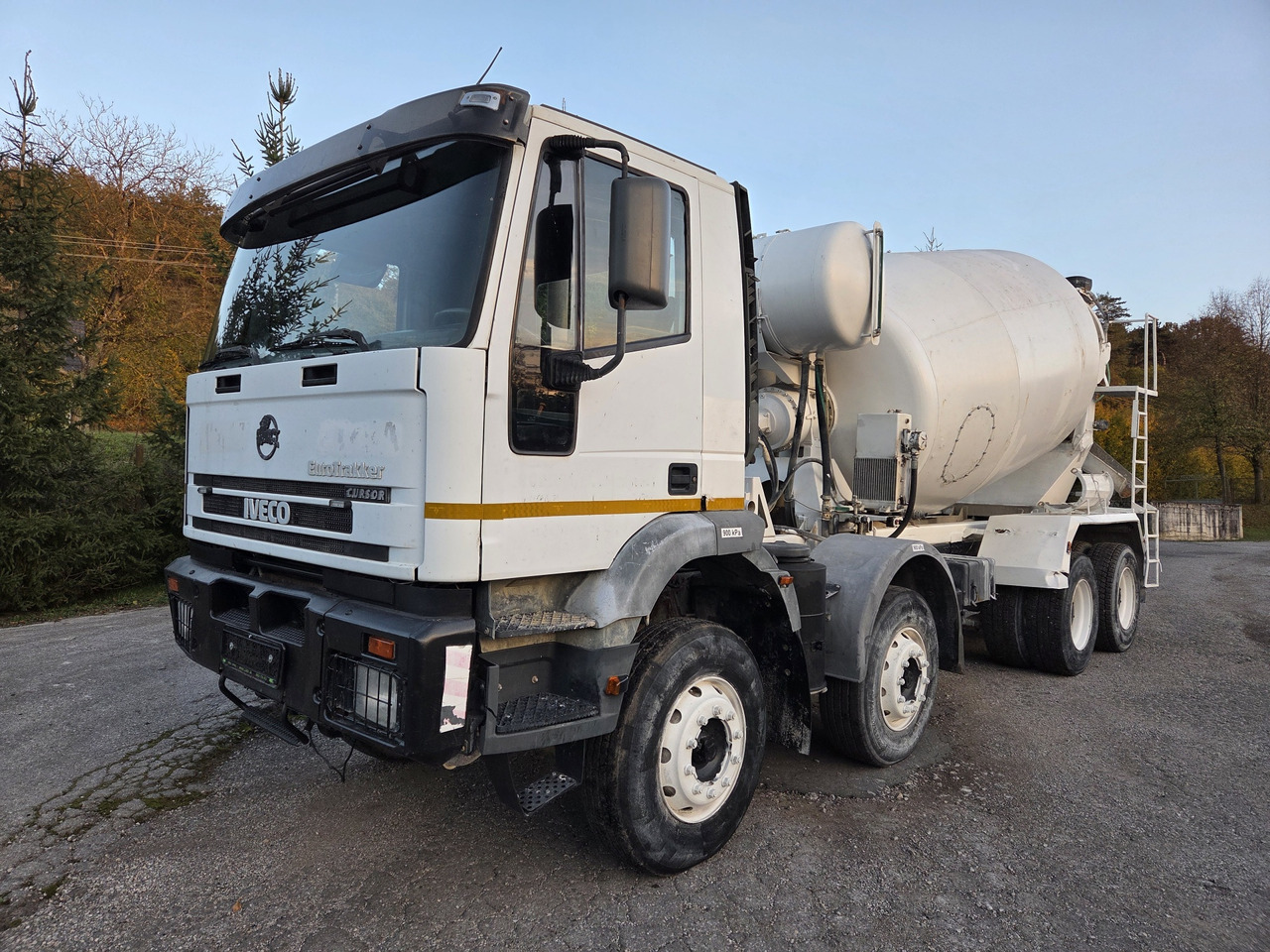 IVECO EURO TRAKKER MP340E35HB 8x4 MIX (chassis ) - Domiešavač: obrázok 1 IVECO EURO TRAKKER MP340E35HB 8x4 MIX (chassis ) - Domiešavač: obrázok 1