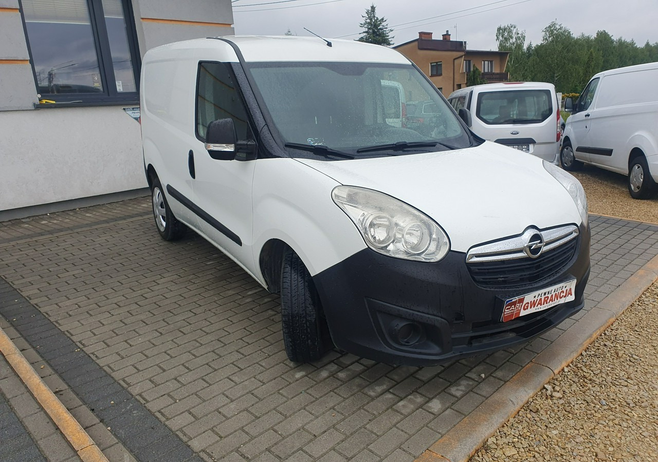 Fiat Doblo Opel Combo 1.4 Benzyna Polski Salon - Furgon: obrázok 3 Fiat Doblo Opel Combo 1.4 Benzyna Polski Salon - Furgon: obrázok 3