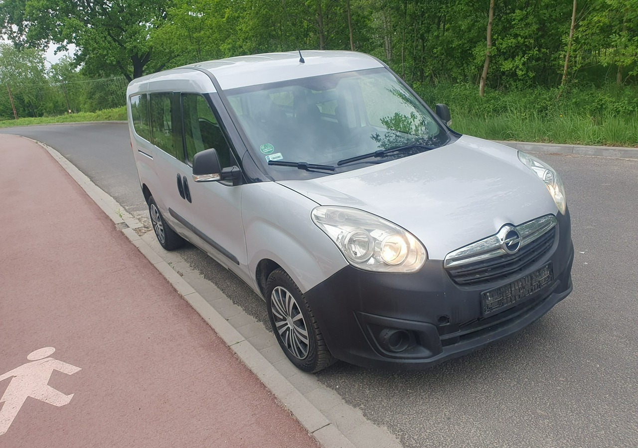 Fiat Doblo long*combo *doblo* krajówka *fv vat 23%* - Automobil: obrázok 3 Fiat Doblo long*combo *doblo* krajówka *fv vat 23%* - Automobil: obrázok 3