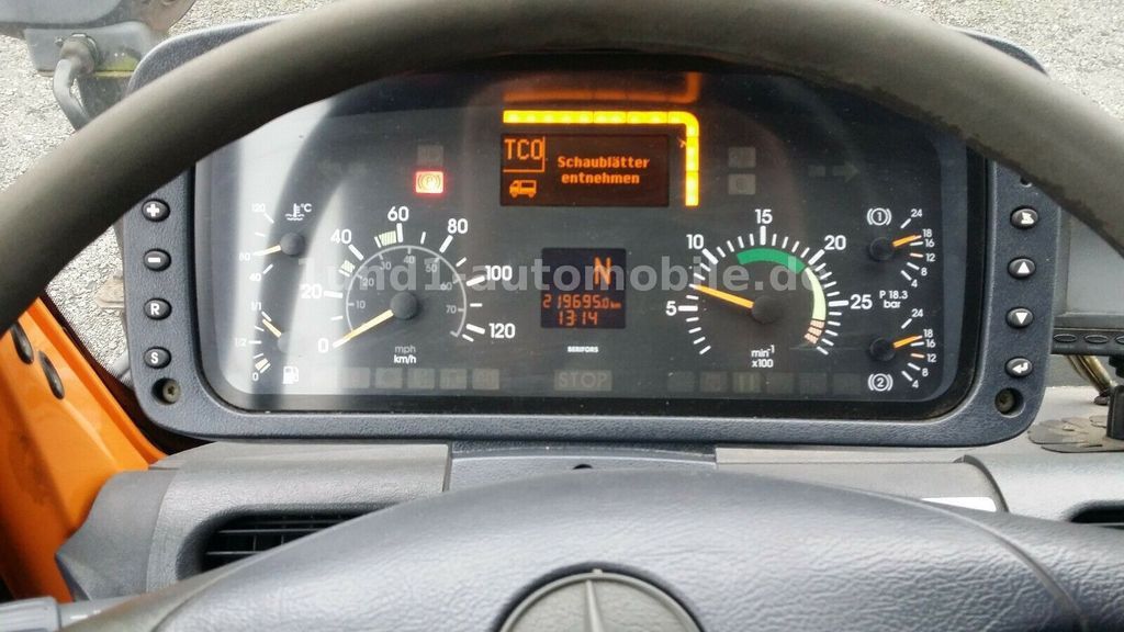 Komunálne/ Špeciálne stroje Mercedes-Benz Unimog U 300 Kipper Zugmaschine Kommunalhydraulik U 500 400 U 300 Kipper Zugmaschine Kommunalhydraulik U 500 400: obrázok 13 Komunálne/ Špeciálne stroje Mercedes-Benz Unimog U 300 Kipper Zugmaschine Kommunalhydraulik U 500 400 U 300 Kipper Zugmaschine Kommunalhydraulik U 500 400: obrázok 13