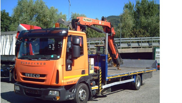 Iveco EUROCARGOeurocargo 120el22 - Valníkový/ Plošinový nákladný automobil, Auto s hydraulickou rukou: obrázok 1 Iveco EUROCARGOeurocargo 120el22 - Valníkový/ Plošinový nákladný automobil, Auto s hydraulickou rukou: obrázok 1