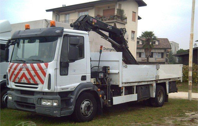 Iveco EUROCARGOeurocargo 160e25 - Valníkový/ Plošinový nákladný automobil, Auto s hydraulickou rukou: obrázok 1 Iveco EUROCARGOeurocargo 160e25 - Valníkový/ Plošinový nákladný automobil, Auto s hydraulickou rukou: obrázok 1