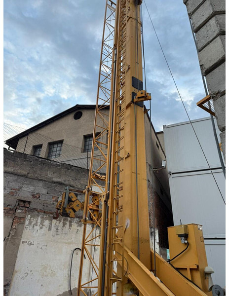 Liebherr 32K perfect, ready to load - Vežový žeriav: obrázok 1 Liebherr 32K perfect, ready to load - Vežový žeriav: obrázok 1