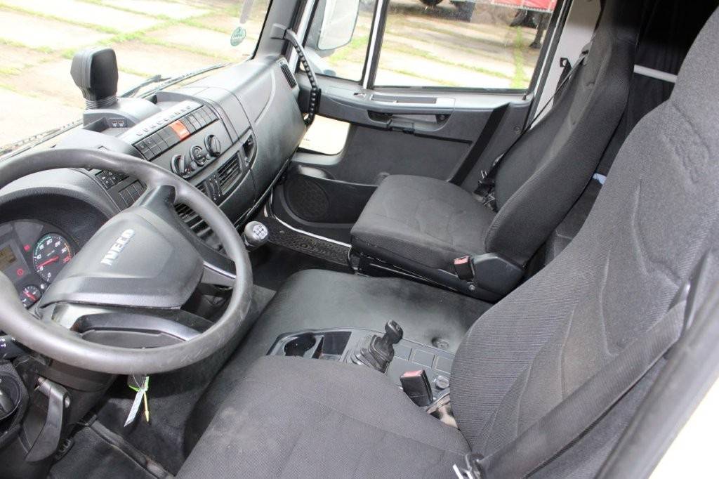 IVECO EUROCARGO 160 E320 + AGADOS - Plachtové nákladné vozidlo: obrázok 5 IVECO EUROCARGO 160 E320 + AGADOS - Plachtové nákladné vozidlo: obrázok 5