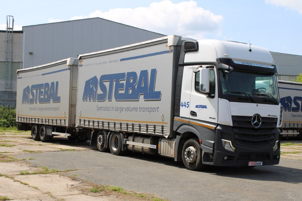 Mercedes-Benz Actros 2542 NAVIGACE + PANAV TVK 18 M (8,20m x 2,4 - Plachtové nákladné vozidlo, Plachtový príves: obrázok 1 Mercedes-Benz Actros 2542 NAVIGACE + PANAV TVK 18 M (8,20m x 2,4 - Plachtové nákladné vozidlo, Plachtový príves: obrázok 1