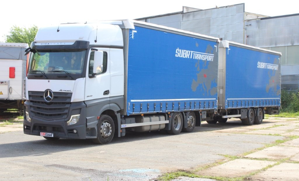 Mercedes-Benz Actros 2542 NAVIGACE + PANAV TVK 18 M (8,20m x 2,4 - Plachtové nákladné vozidlo, Plachtový príves: obrázok 3 Mercedes-Benz Actros 2542 NAVIGACE + PANAV TVK 18 M (8,20m x 2,4 - Plachtové nákladné vozidlo, Plachtový príves: obrázok 3