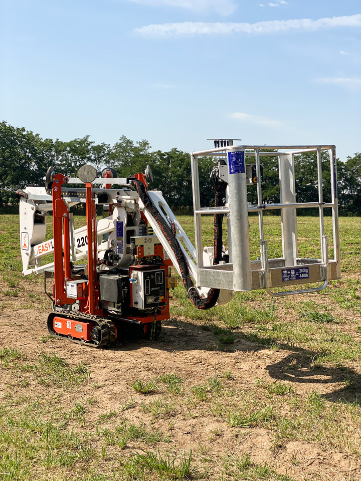 Easylift R130 - Kĺbová pracovná plošina: obrázok 4 Easylift R130 - Kĺbová pracovná plošina: obrázok 4