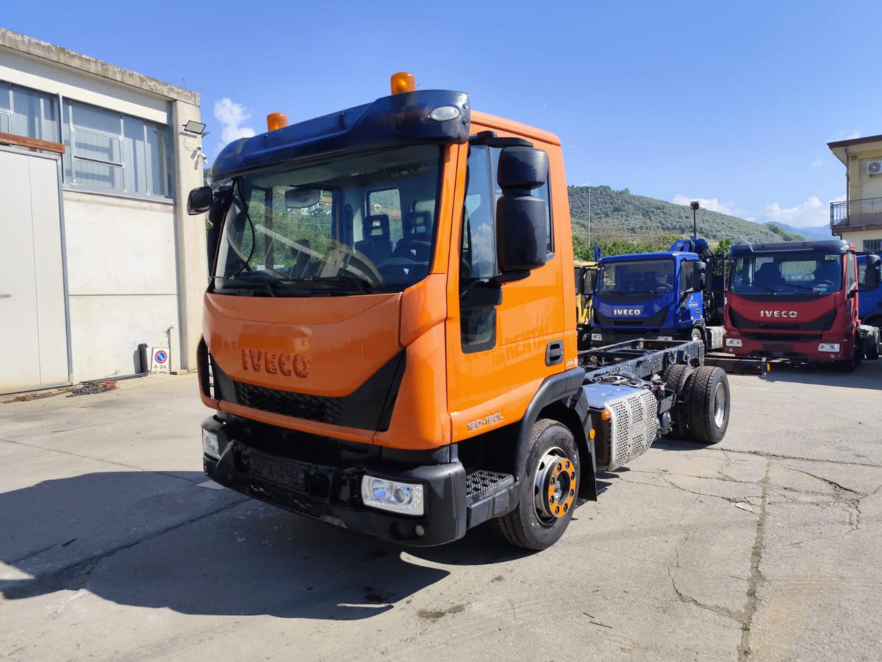 IVECO EUROCARGO 120-190L - Podvozek s kabinou: obrázok 1 IVECO EUROCARGO 120-190L - Podvozek s kabinou: obrázok 1