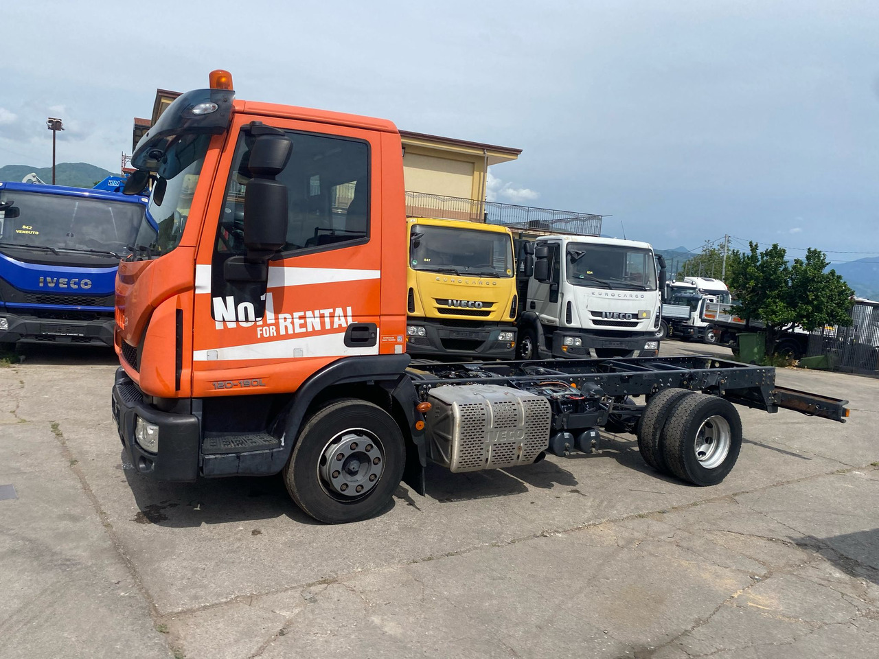 IVECO EUROCARGO 120-90L - Podvozek s kabinou: obrázok 4 IVECO EUROCARGO 120-90L - Podvozek s kabinou: obrázok 4