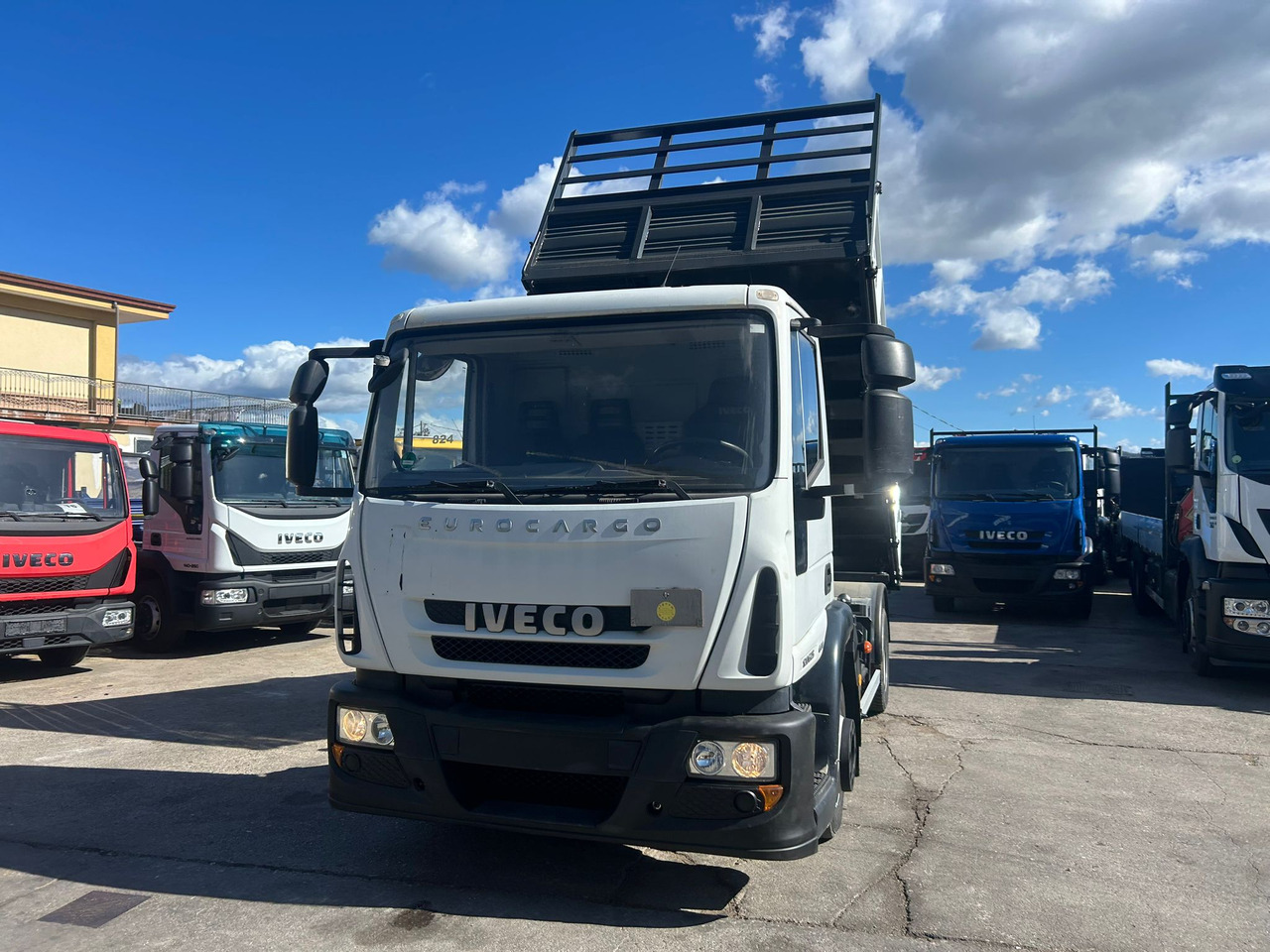 IVECO EUROCARGO 120E25 - Sklápač: obrázok 5 IVECO EUROCARGO 120E25 - Sklápač: obrázok 5