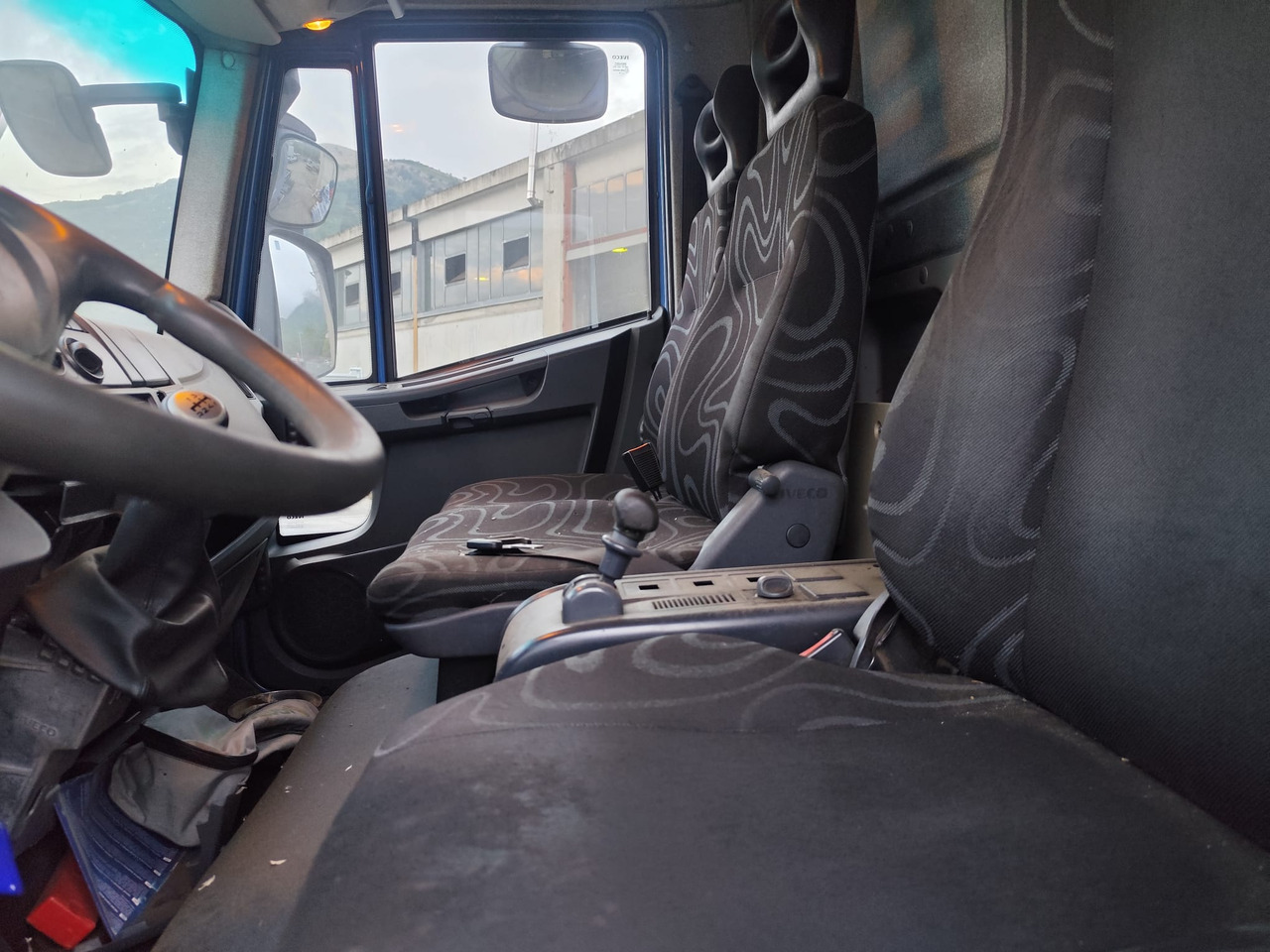 IVECO EUROCARGO 140E25 - Sklápač: obrázok 4 IVECO EUROCARGO 140E25 - Sklápač: obrázok 4