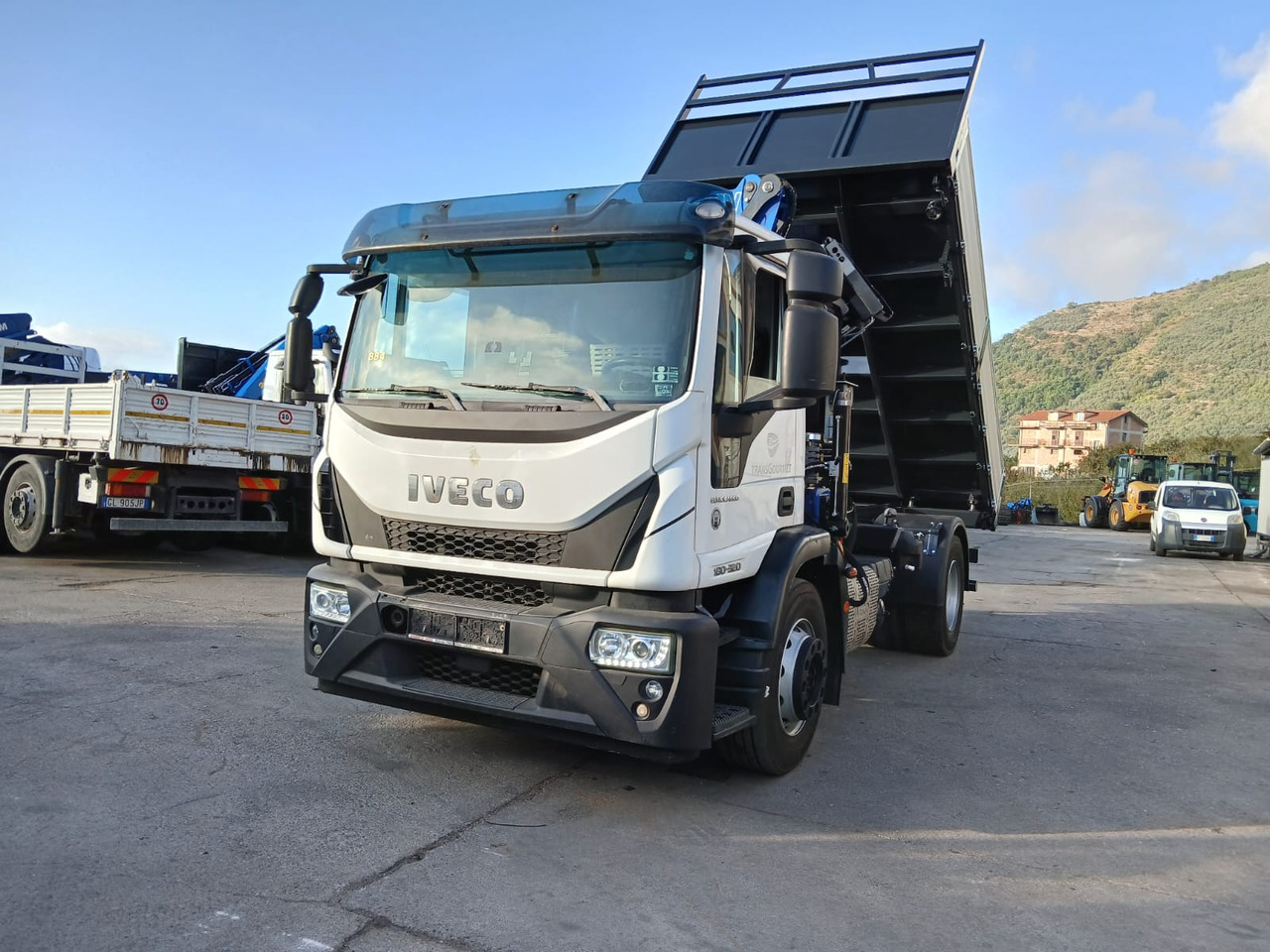 Auto s hydraulickou rukou, Sklápač IVECO EUROCARGO 180-320: obrázok 23 Auto s hydraulickou rukou, Sklápač IVECO EUROCARGO 180-320: obrázok 23