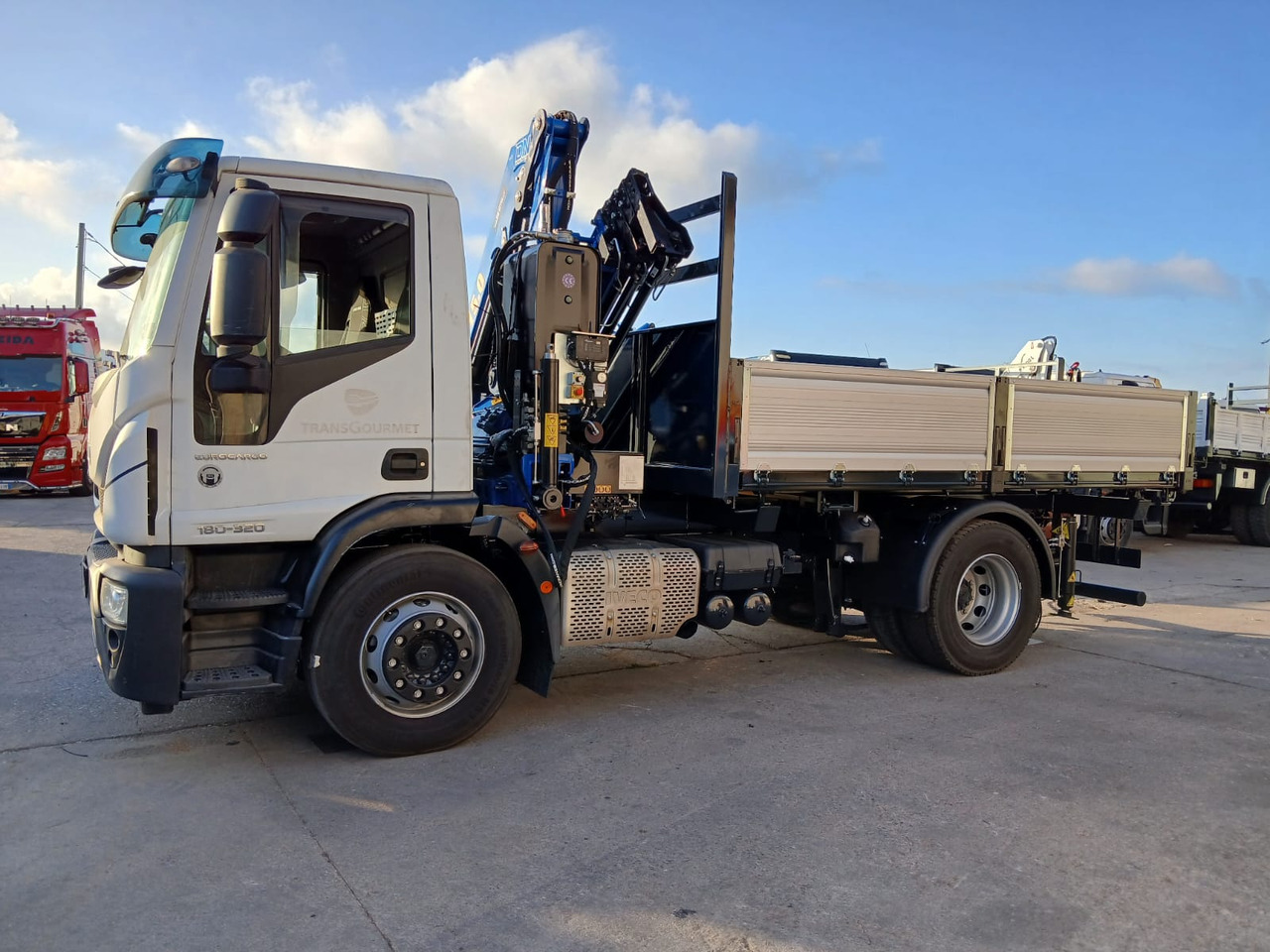 Auto s hydraulickou rukou, Sklápač IVECO EUROCARGO 180-320: obrázok 43 Auto s hydraulickou rukou, Sklápač IVECO EUROCARGO 180-320: obrázok 43