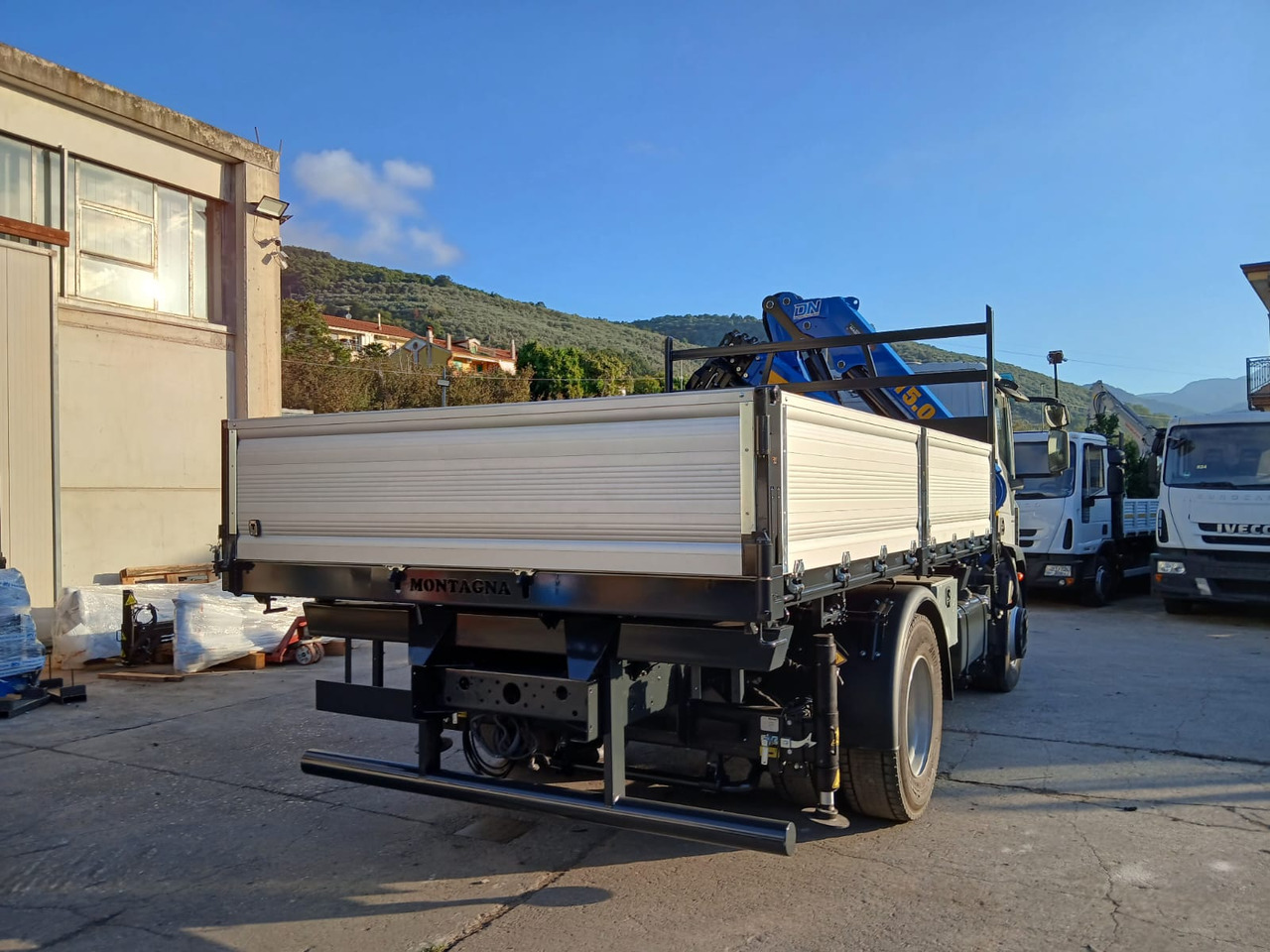 Auto s hydraulickou rukou, Sklápač IVECO EUROCARGO 180-320: obrázok 50 Auto s hydraulickou rukou, Sklápač IVECO EUROCARGO 180-320: obrázok 50