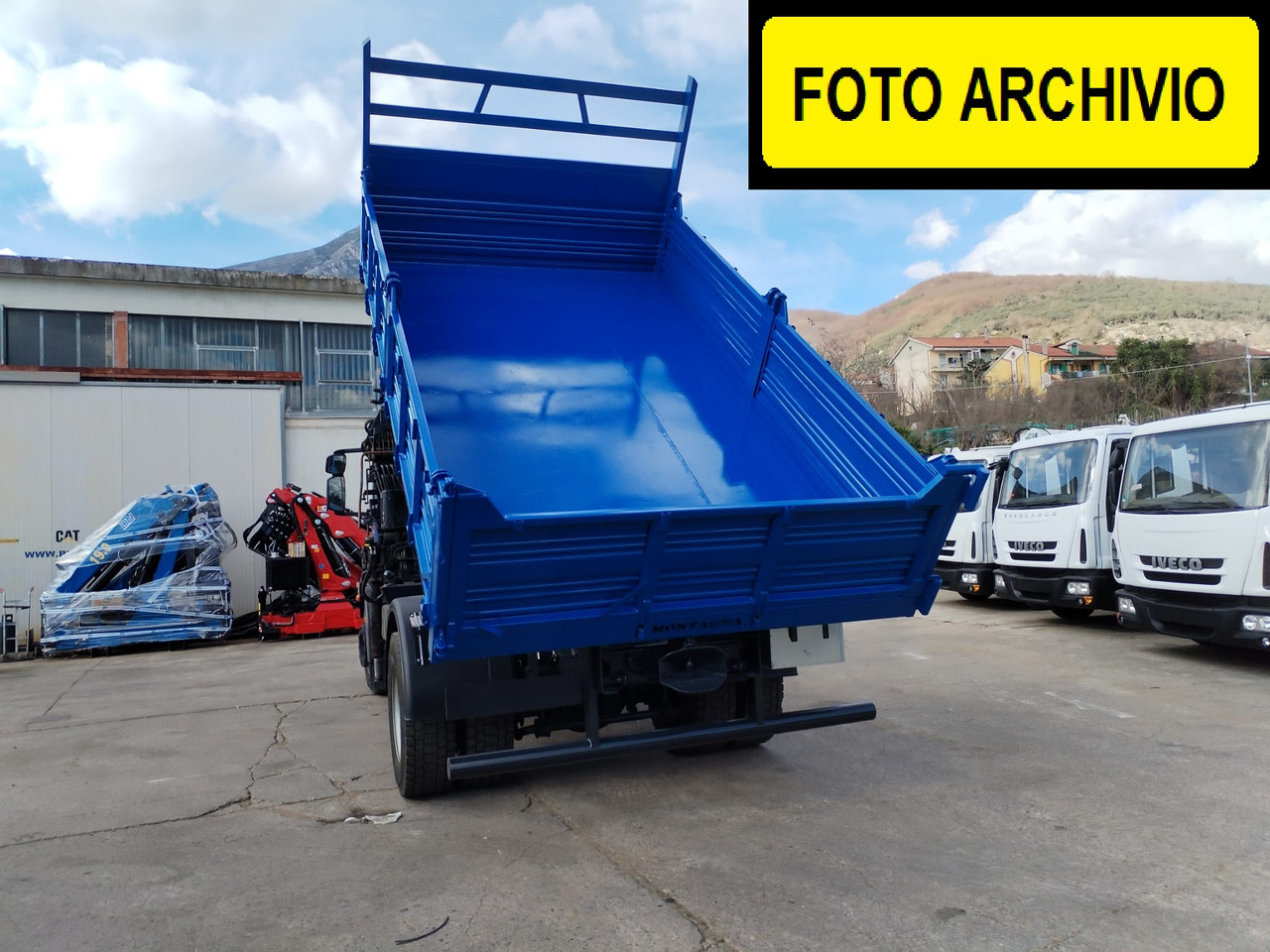 IVECO EUROCARGO 180-320 - Auto s hydraulickou rukou: obrázok 3 IVECO EUROCARGO 180-320 - Auto s hydraulickou rukou: obrázok 3