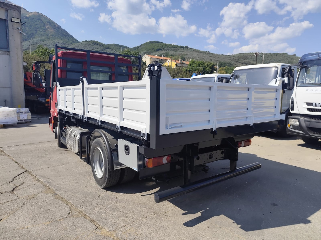 IVECO EUROCARGO 80-190 - Podvozek s kabinou: obrázok 5 IVECO EUROCARGO 80-190 - Podvozek s kabinou: obrázok 5