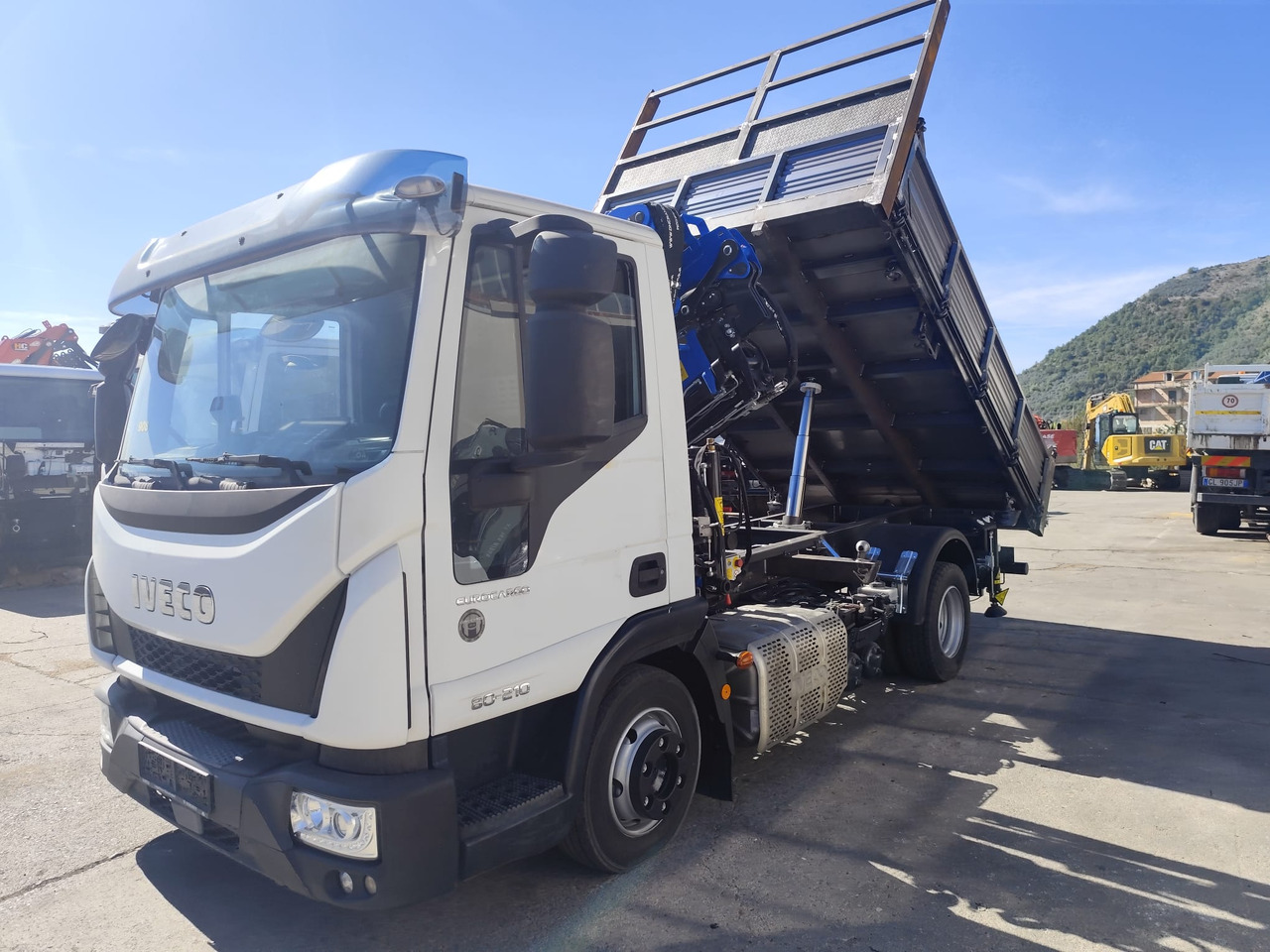 Auto s hydraulickou rukou IVECO EUROCARGO 80-210: obrázok 37