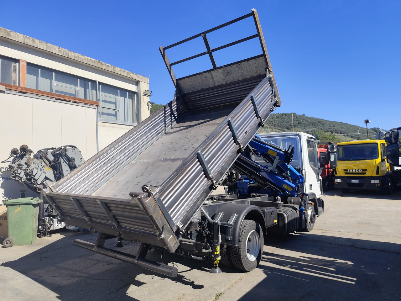 Auto s hydraulickou rukou IVECO EUROCARGO 80-210: obrázok 33