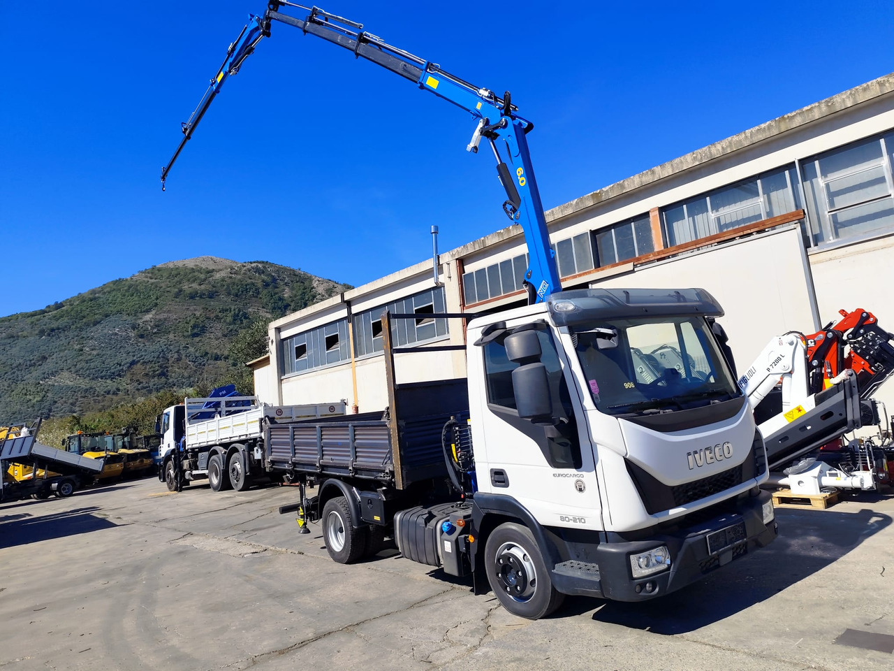 Auto s hydraulickou rukou IVECO EUROCARGO 80-210: obrázok 12