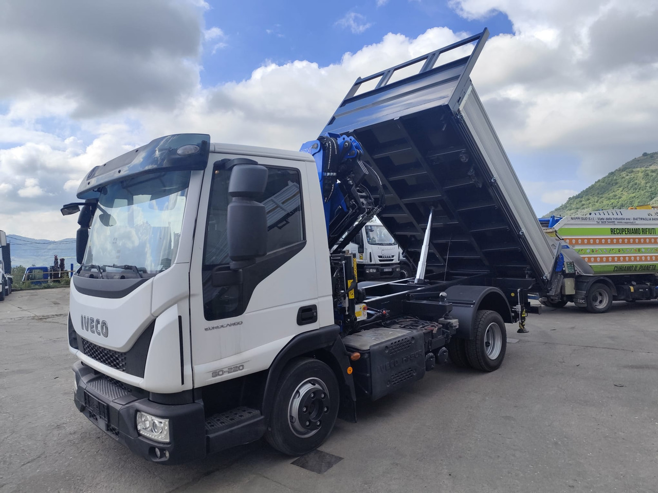 Auto s hydraulickou rukou IVECO EUROCARGO 80-220: obrázok 1