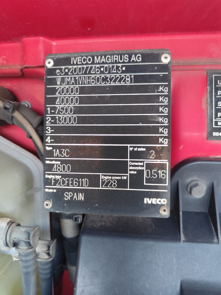 IVECO STRALIS 190S31 - Hákový nosič kontajnerov: obrázok 2 IVECO STRALIS 190S31 - Hákový nosič kontajnerov: obrázok 2