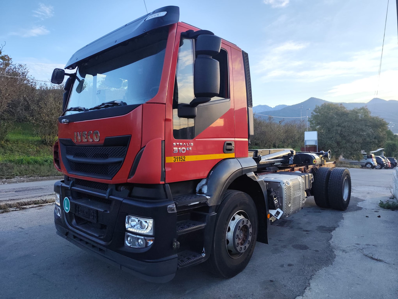 IVECO STRALIS 190S31 - Hákový nosič kontajnerov: obrázok 1 IVECO STRALIS 190S31 - Hákový nosič kontajnerov: obrázok 1