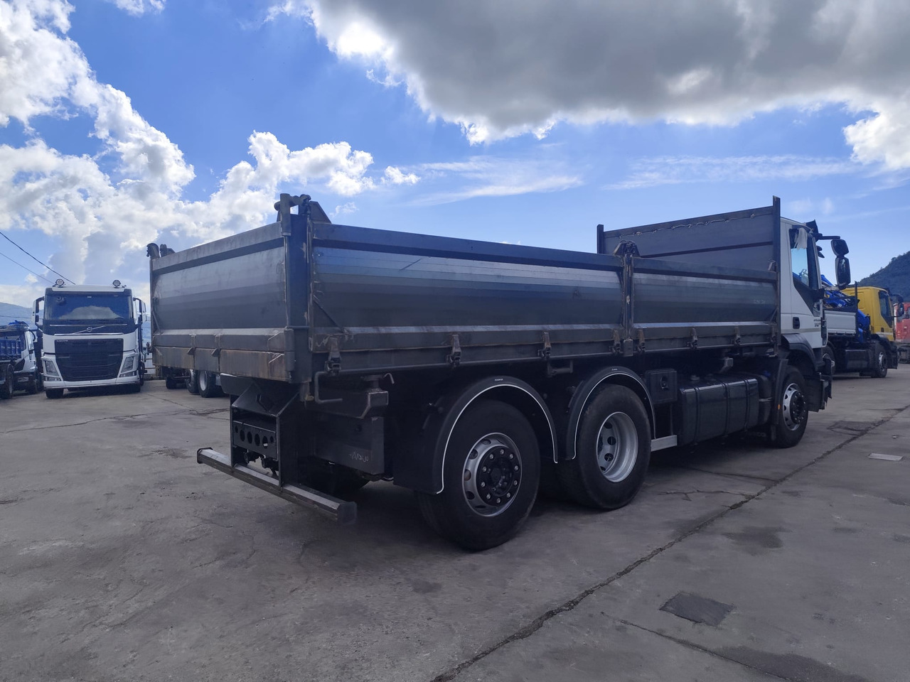 IVECO STRALIS AD 260S31 - Sklápač: obrázok 3 IVECO STRALIS AD 260S31 - Sklápač: obrázok 3