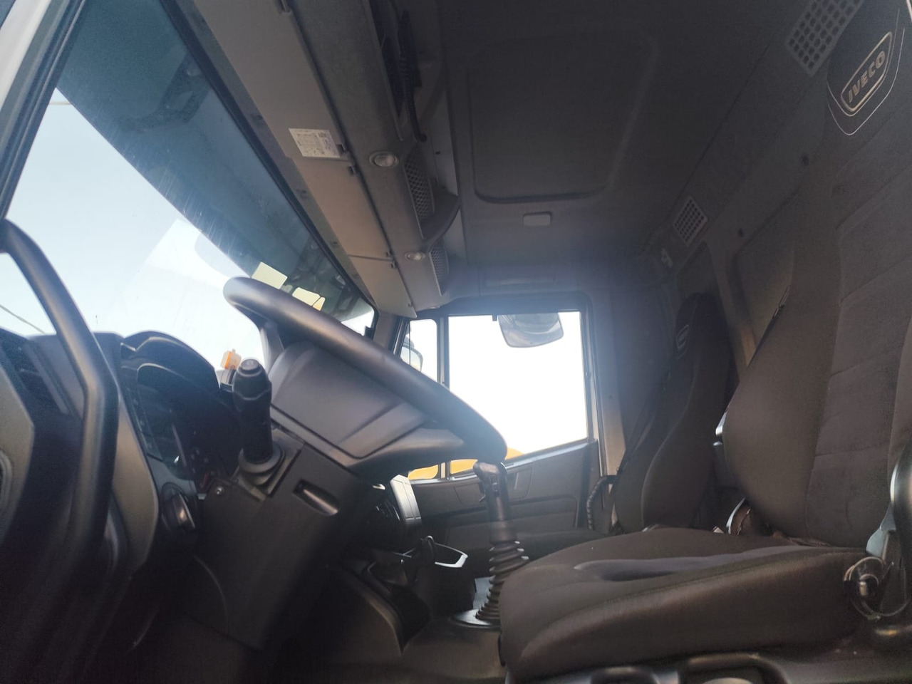 IVECO STRALIS AD 260S31 XP - Podvozek s kabinou: obrázok 5 IVECO STRALIS AD 260S31 XP - Podvozek s kabinou: obrázok 5