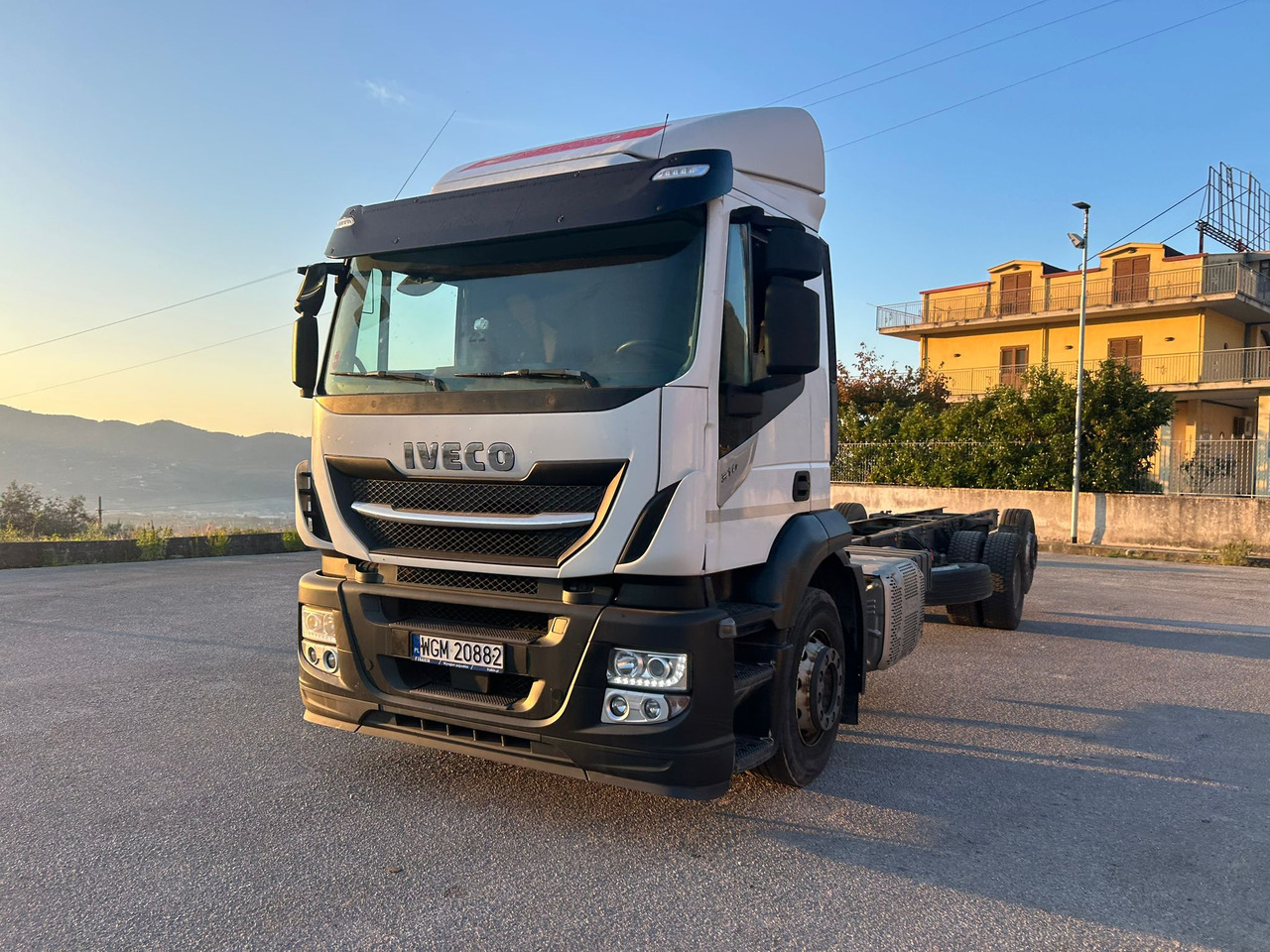IVECO STRALIS AD 260S31 XP - Podvozek s kabinou: obrázok 1 IVECO STRALIS AD 260S31 XP - Podvozek s kabinou: obrázok 1