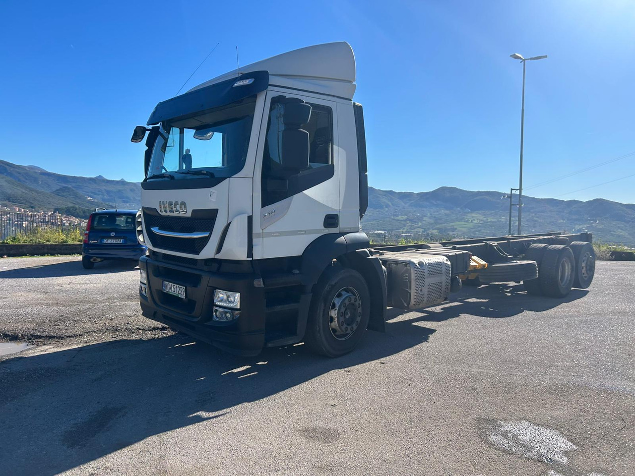IVECO STRALIS AD 260S31 XP - Podvozek s kabinou: obrázok 1 IVECO STRALIS AD 260S31 XP - Podvozek s kabinou: obrázok 1