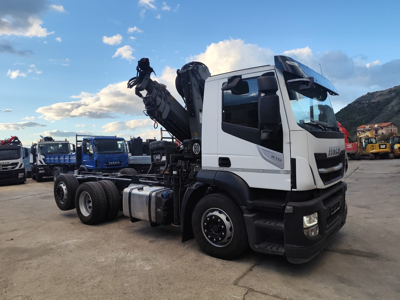 IVECO STRALIS AD 260S31 Y/P - Sklápač, Auto s hydraulickou rukou: obrázok 2 IVECO STRALIS AD 260S31 Y/P - Sklápač, Auto s hydraulickou rukou: obrázok 2