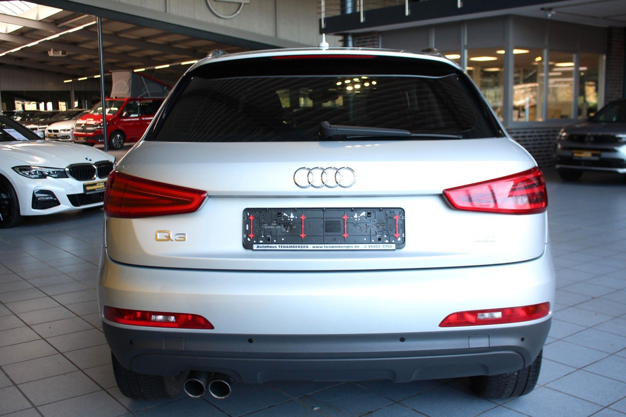 Audi Q3 2.0 TDI quattro Xenon Navi Sitzheizung AHK - SUV: obrázok 5 Audi Q3 2.0 TDI quattro Xenon Navi Sitzheizung AHK - SUV: obrázok 5
