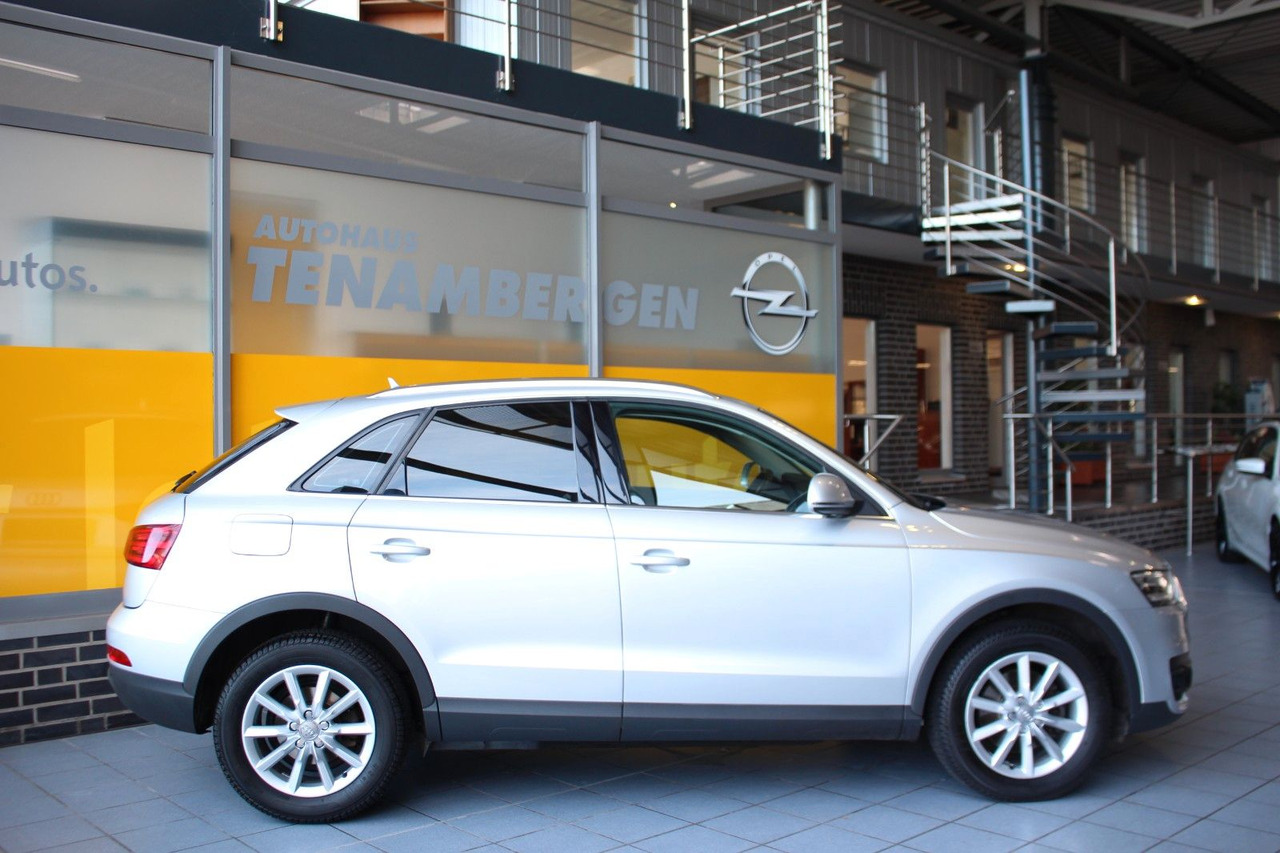 Audi Q3 2.0 TDI quattro Xenon Navi Sitzheizung AHK - SUV: obrázok 3 Audi Q3 2.0 TDI quattro Xenon Navi Sitzheizung AHK - SUV: obrázok 3