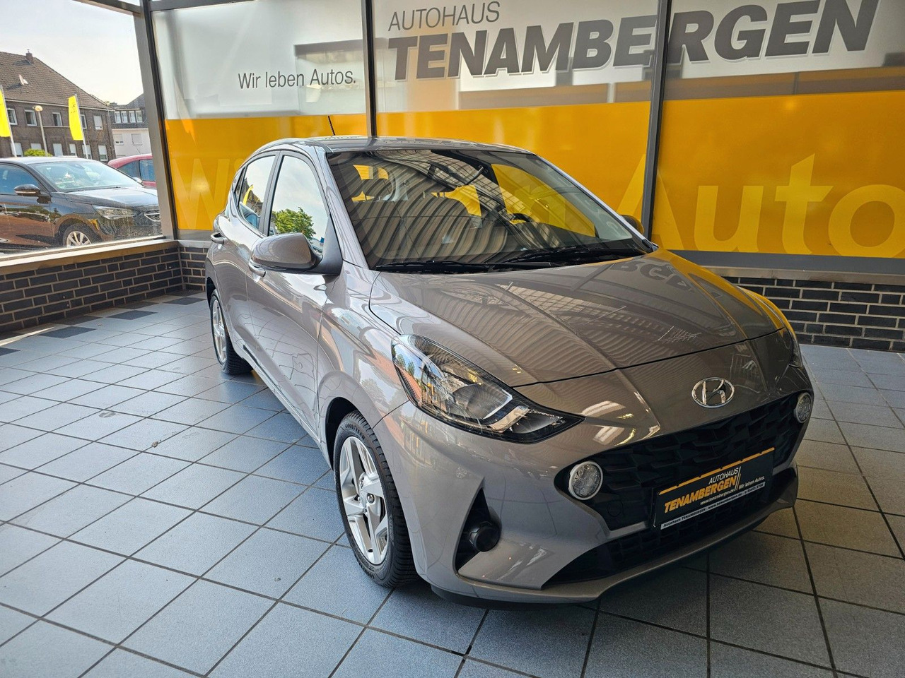 Hyundai i10 Trend AUTOMATIK SHZ PDC LenkrHzg DAB Spurhal - Automobil: obrázok 2 Hyundai i10 Trend AUTOMATIK SHZ PDC LenkrHzg DAB Spurhal - Automobil: obrázok 2