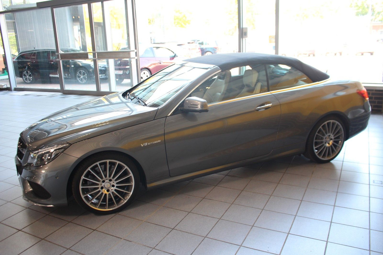 Mercedes-Benz E 500 Cabrio AMG Leder Memory Kamera LED DAB ACC - Automobil: obrázok 5 Mercedes-Benz E 500 Cabrio AMG Leder Memory Kamera LED DAB ACC - Automobil: obrázok 5