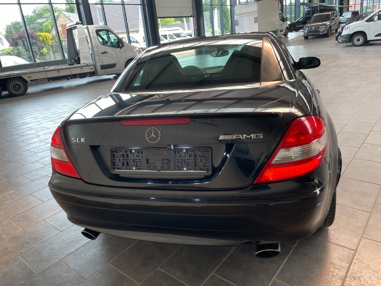 Mercedes-Benz SLK 200 SLK Roadster Navi Leder - Automobil: obrázok 5 Mercedes-Benz SLK 200 SLK Roadster Navi Leder - Automobil: obrázok 5